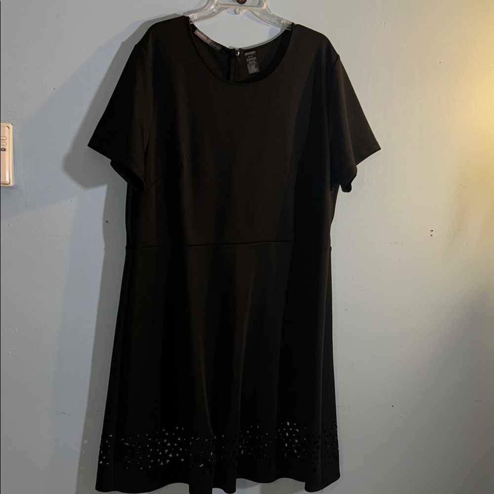 Elegant Black Dress by signature collection plus size 2x black die cut trim